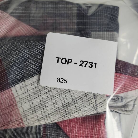 Ocean Current Men’s Button Up Shirt Medium Red Black Plaid Short Sleeve 100% Cot - Picture 6 of 6